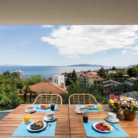 Apartment Apartment Laurus 5*