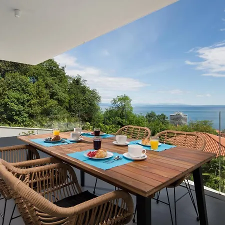Apartment Laurus 5*