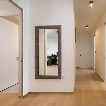Apartment Laurus 5* Apartament *